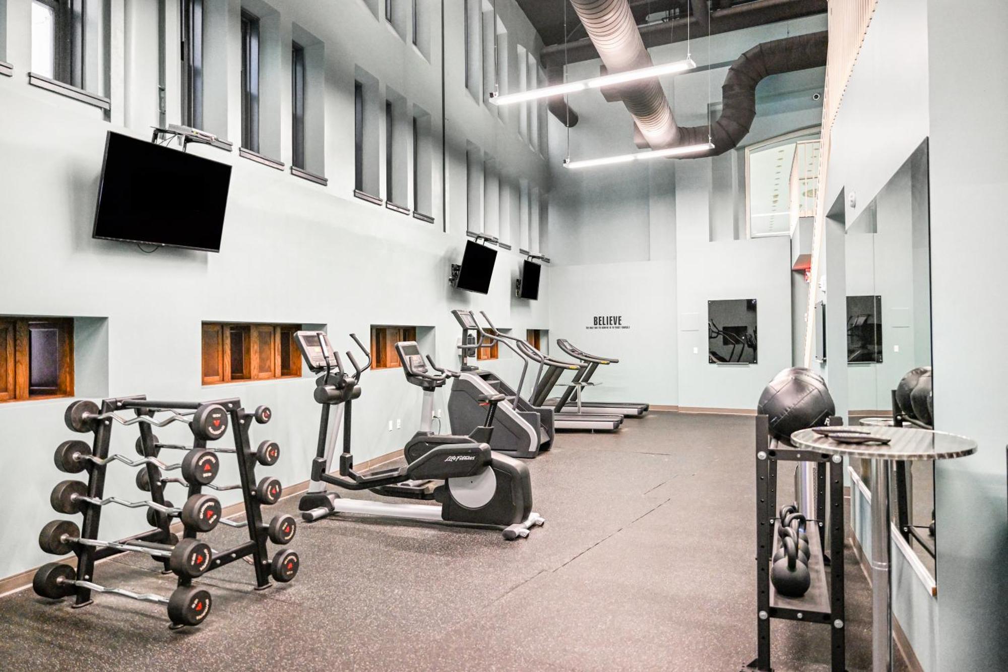 Heart Of Dt With Free Pool & Steam Plus Gym Luxe 812 Cleveland Exterior photo