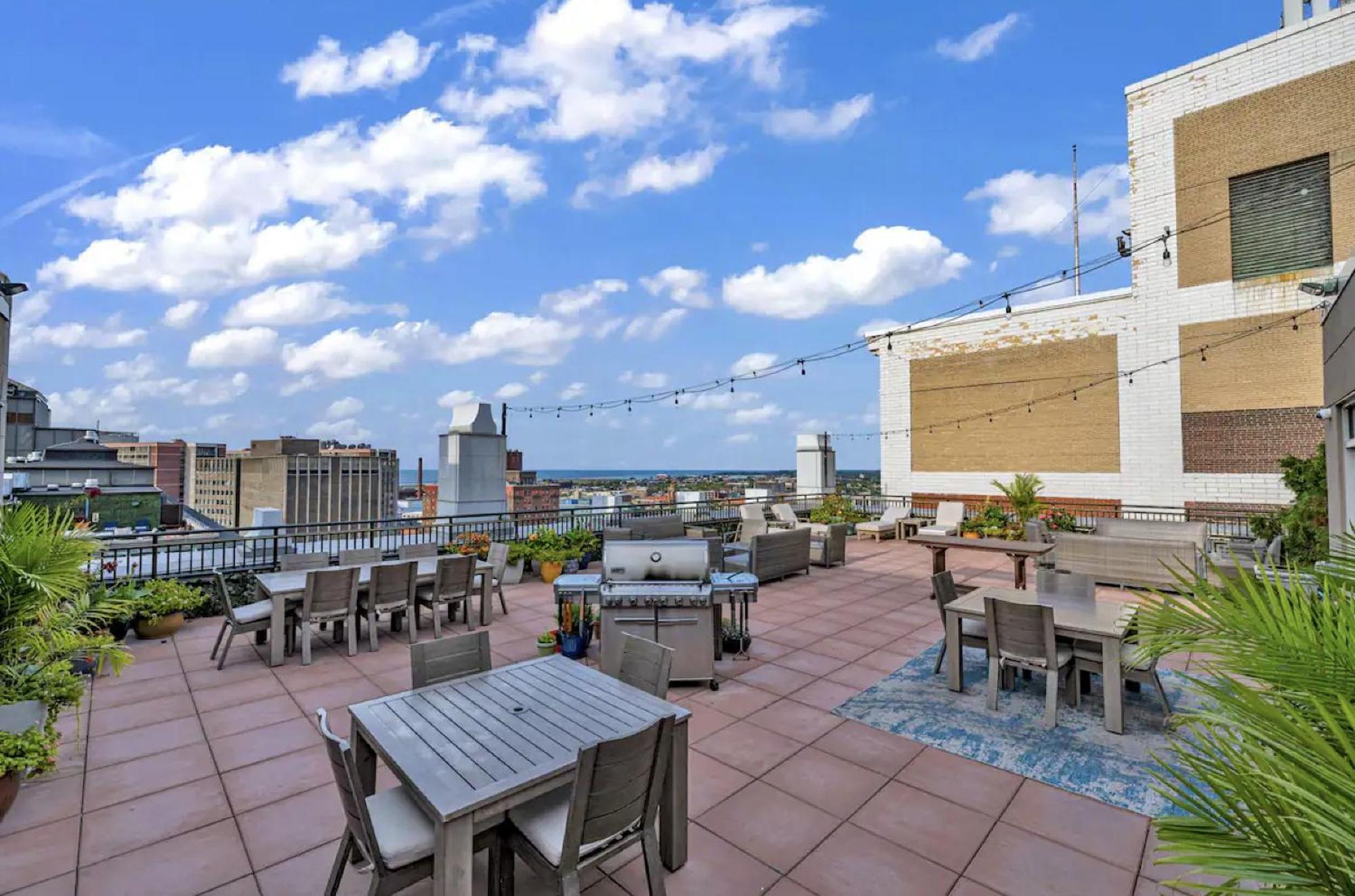 Heart Of Dt With Free Pool & Steam Plus Gym Luxe 812 Cleveland Exterior photo