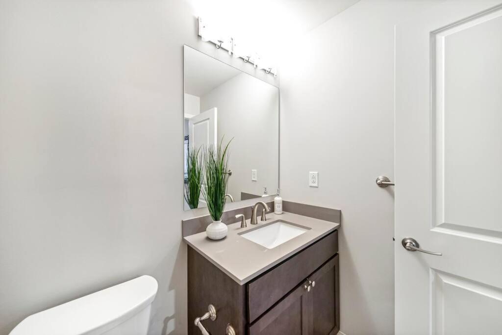 Heart Of Dt With Free Pool & Steam Plus Gym Luxe 812 Cleveland Exterior photo